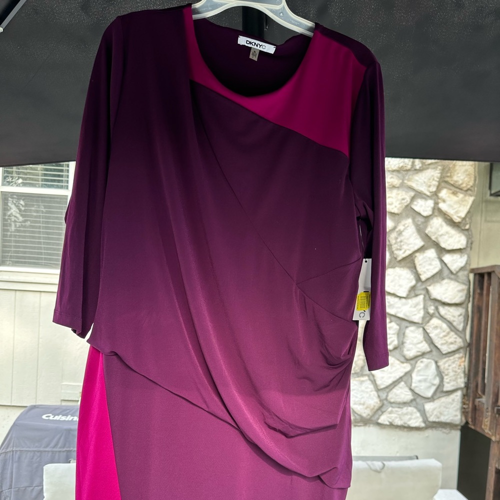 Women’s dress DKNY